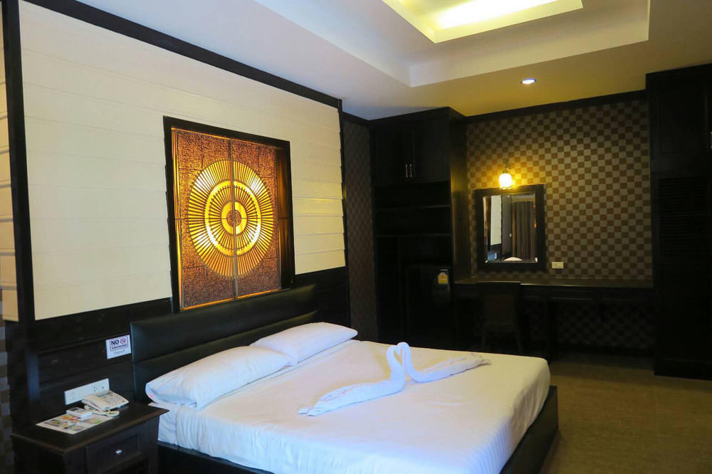 Oyo 245 Sweet Sense Jomtien Resort Pattaya Buitenkant foto